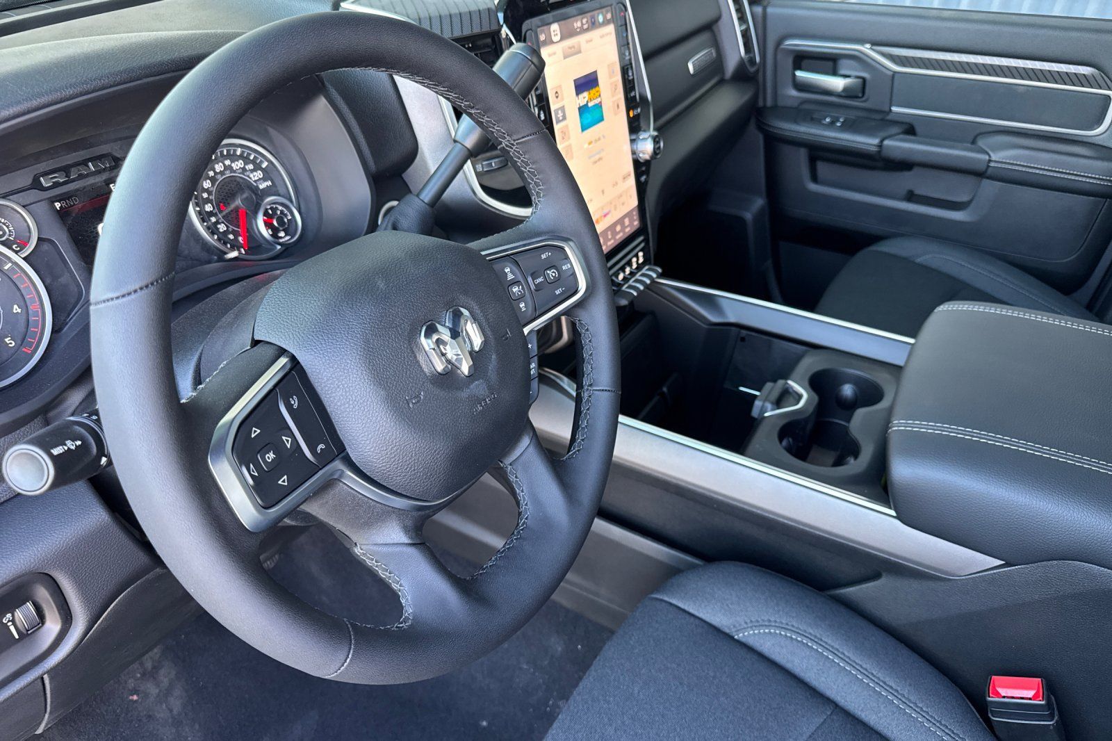 New 2026 RAM 3500 Big Horn AWD/4WD image 9