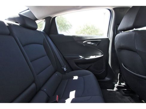 Used 2018 Chevrolet Malibu LS image 13