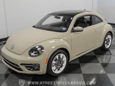 Used 2019 Volkswagen Beetle 2.0T Final Edition SEL image 34