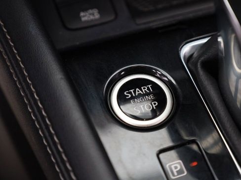 Used 2023 Nissan Kicks SR image 42