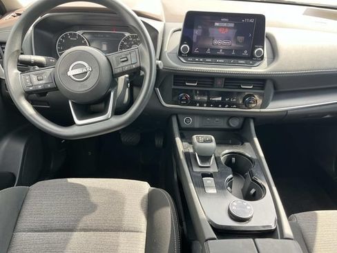 Used 2023 Nissan Rogue SV AWD/4WD image 13