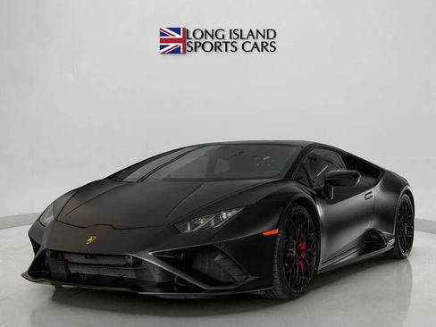Used 2023 Lamborghini Huracan EVO RWD image 1