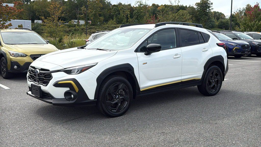 Used 2025 Subaru Crosstrek 2.5i Sport AWD/4WD image 3