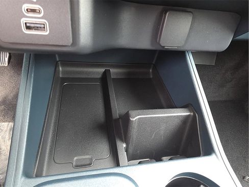 New 2025 Ford Maverick XL image 14