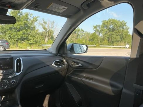 Used 2022 Chevrolet Equinox LT AWD/4WD image 28
