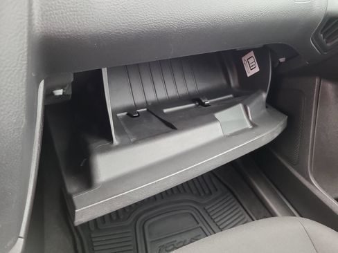 Used 2017 Ford Focus SE image 23