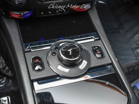 Used 2018 Rolls-Royce Wraith image 18