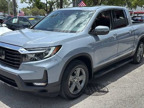 Used 2023 Honda Ridgeline RTL-E image 3