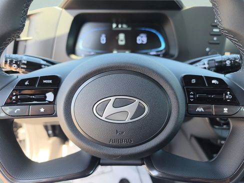 New 2026 Hyundai Elantra SEL Sport Premium FWD image 32