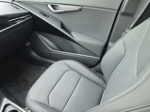 New 2026 Kia Niro SX Touring FWD image 16