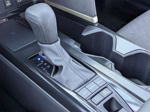 Used 2025 Toyota Camry LE image 23