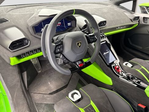 Used 2024 Lamborghini Huracan Tecnica image 9