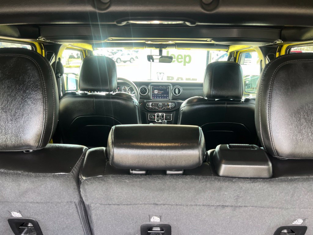 Used 2023 Jeep Wrangler Unlimited Sahara AWD/4WD image 50