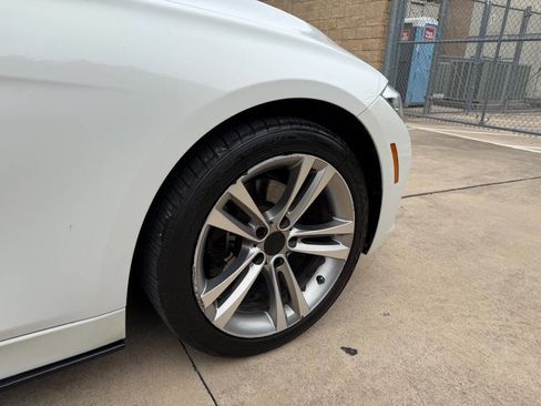 Used 2018 BMW 330i Sedan w/ Convenience Package RWD image 25