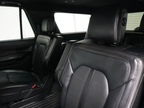 Used 2018 Ford Expedition Max Limited w/ Equipment Group 302A RWD image 13