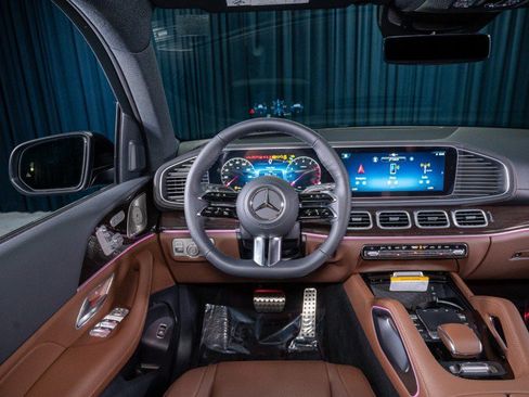 New 2025 Mercedes-Benz GLS 450 4MATIC image 15