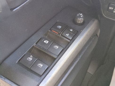 Used 2019 Toyota Tacoma SR5 image 21