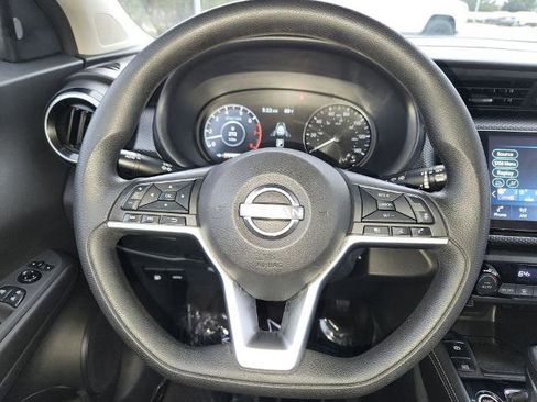 Certified 2022 Nissan Kicks SV image 22