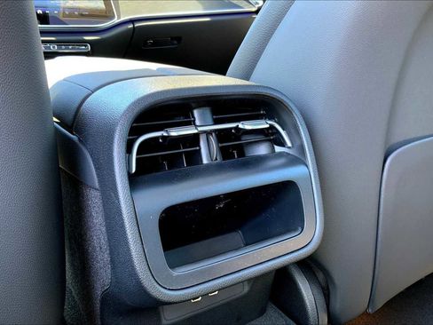 New 2026 Mercedes-Benz E 350 4MATIC Sedan image 22