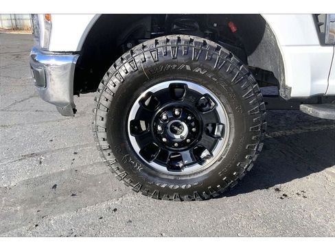 New 2026 Ford F350 XLT w/ XLT Premium Package image 13