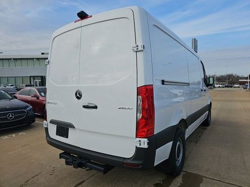 New 2025 Mercedes-Benz Sprinter 2500 image 5