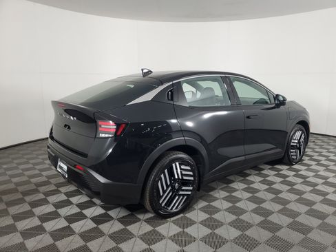 New 2026 Nissan Leaf SV+ w/ Floor Mat Package (SV+) image 4