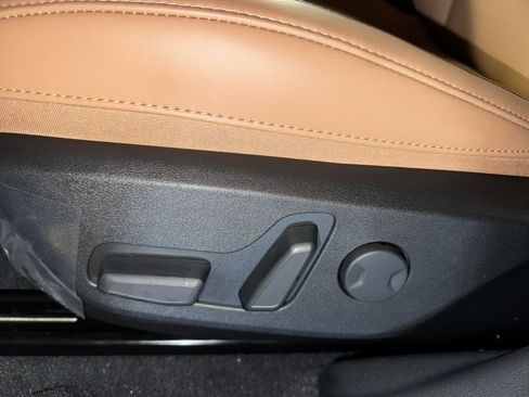 New 2025 Kia EV6 Wind image 17