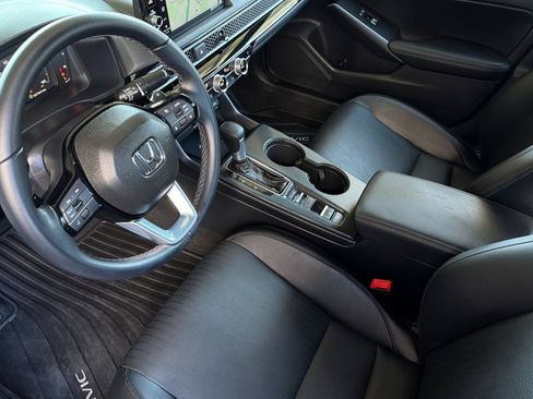 Used 2025 Honda Civic Sport image 12