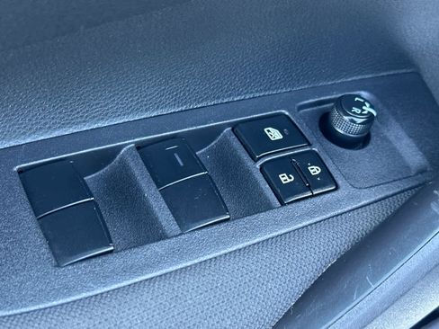 Used 2024 Toyota Corolla LE image 13