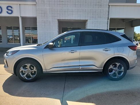 Used 2024 Ford Escape ST-Line AWD/4WD image 5