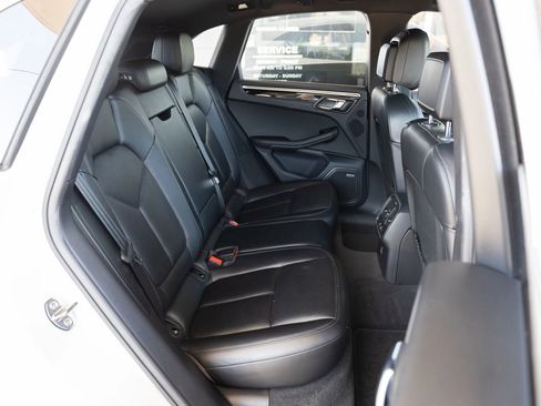 Used 2018 Porsche Macan S AWD/4WD image 24