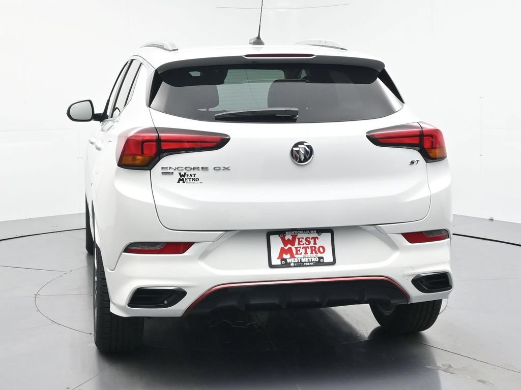 Used 2022 Buick Encore GX Select w/ Sport Touring Package AWD/4WD image 30