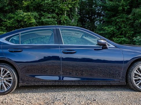 Used 2019 Lexus ES 350 w/ Premium Package FWD image 6