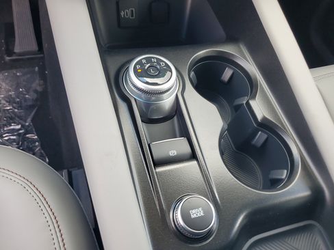 New 2026 Ford Explorer Active RWD image 18