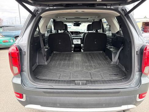 Used 2022 Hyundai Palisade SEL w/ Premium Package image 13