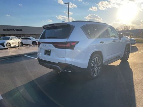 New 2026 Lexus LX 600 4WD w/ Luxury Package image 3