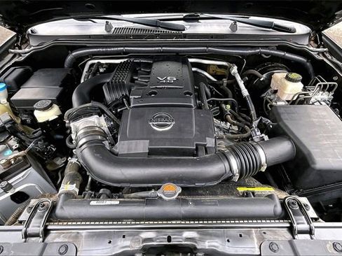 Used 2018 Nissan Frontier SV image 28