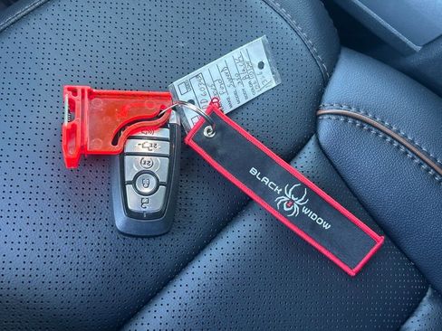 New 2025 Ford F350 Lariat w/ Lariat Ultimate Package image 44