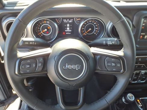 Used 2023 Jeep Gladiator Sport image 28