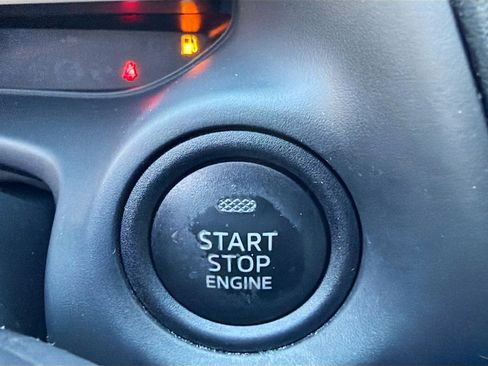 Used 2014 MAZDA MAZDA3 i Sport image 29