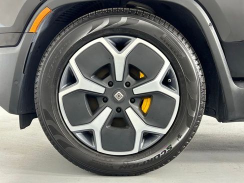 Used 2023 Rivian R1T Adventure image 33