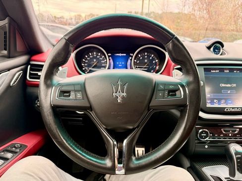 Used 2015 Maserati Ghibli S Q4 image 21