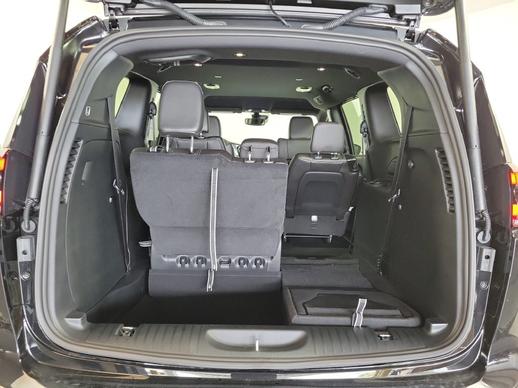New 2027 Chrysler Pacifica Select FWD image 25