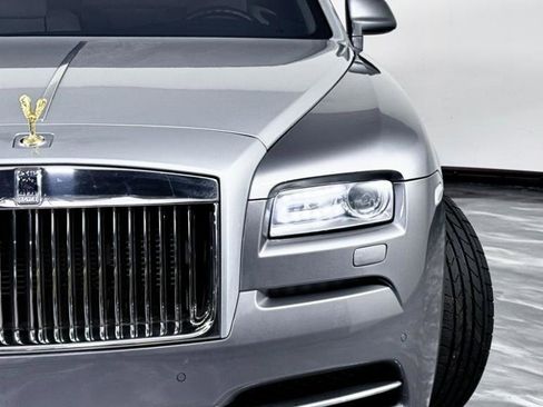 Used 2015 Rolls-Royce Wraith image 8