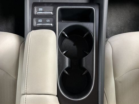 Used 2025 Hyundai Sonata SEL FWD image 38