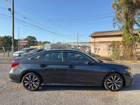 Used 2024 Honda Civic EX image 4