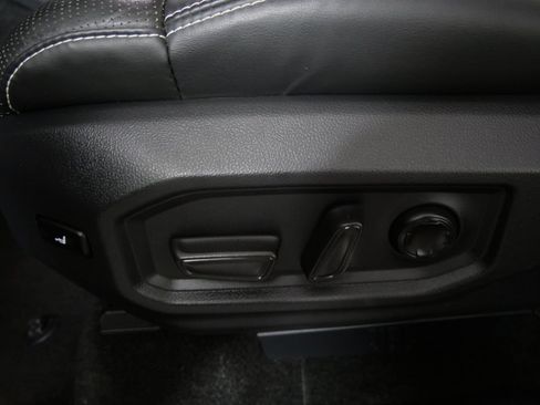 Used 2023 Toyota Sequoia Capstone AWD/4WD image 18