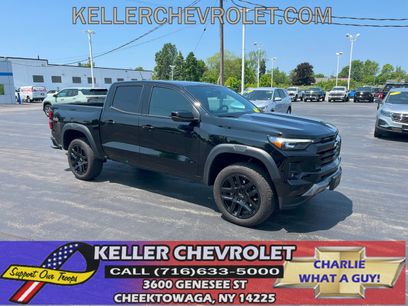 Used 2024 Chevrolet Colorado Z71 w/ Z71 Convenience Package 2