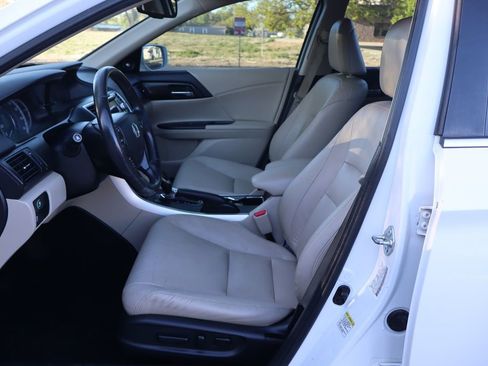 Used 2015 Honda Accord EX-L image 19