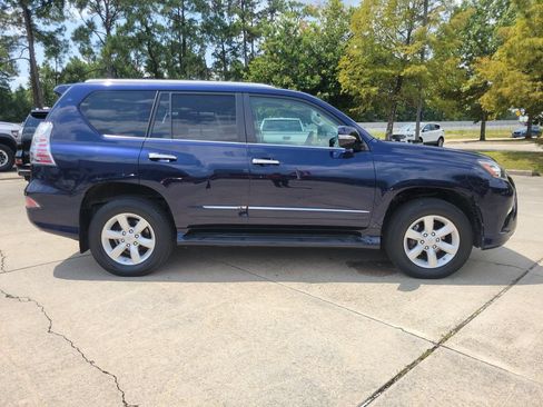 Used 2018 Lexus GX 460 w/ Navigation Package AWD/4WD image 9